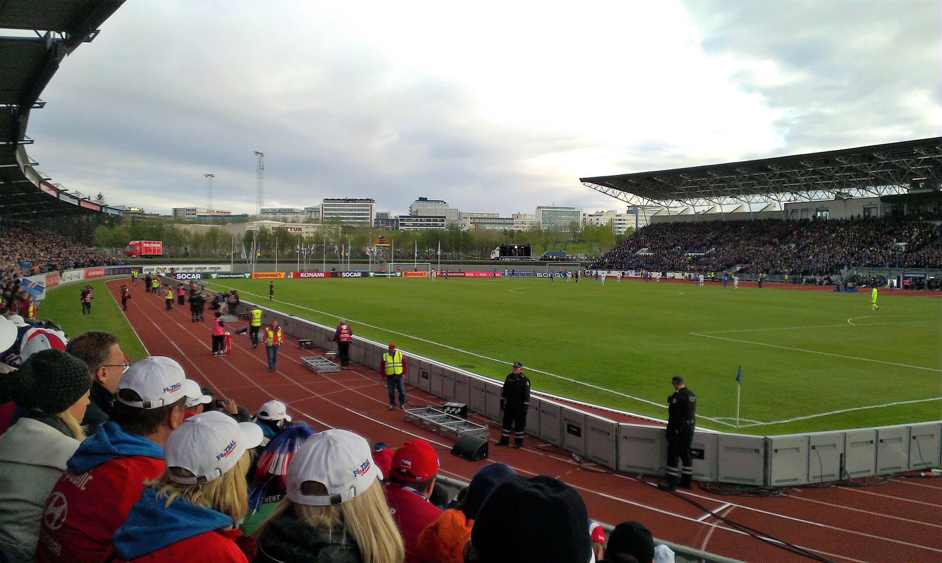futbol islandia estadio