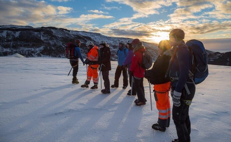 Caminata en la lengua glaciar Sólheimajökull