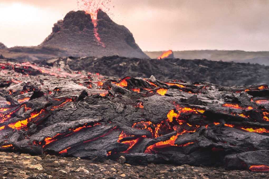 Excursión a la erupción del volcán en Islandia