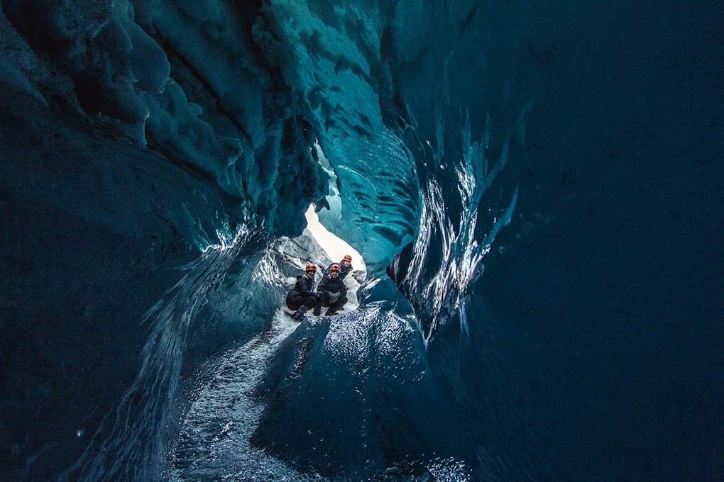 Cueva de hielo en el glaciar Vatnajokull
