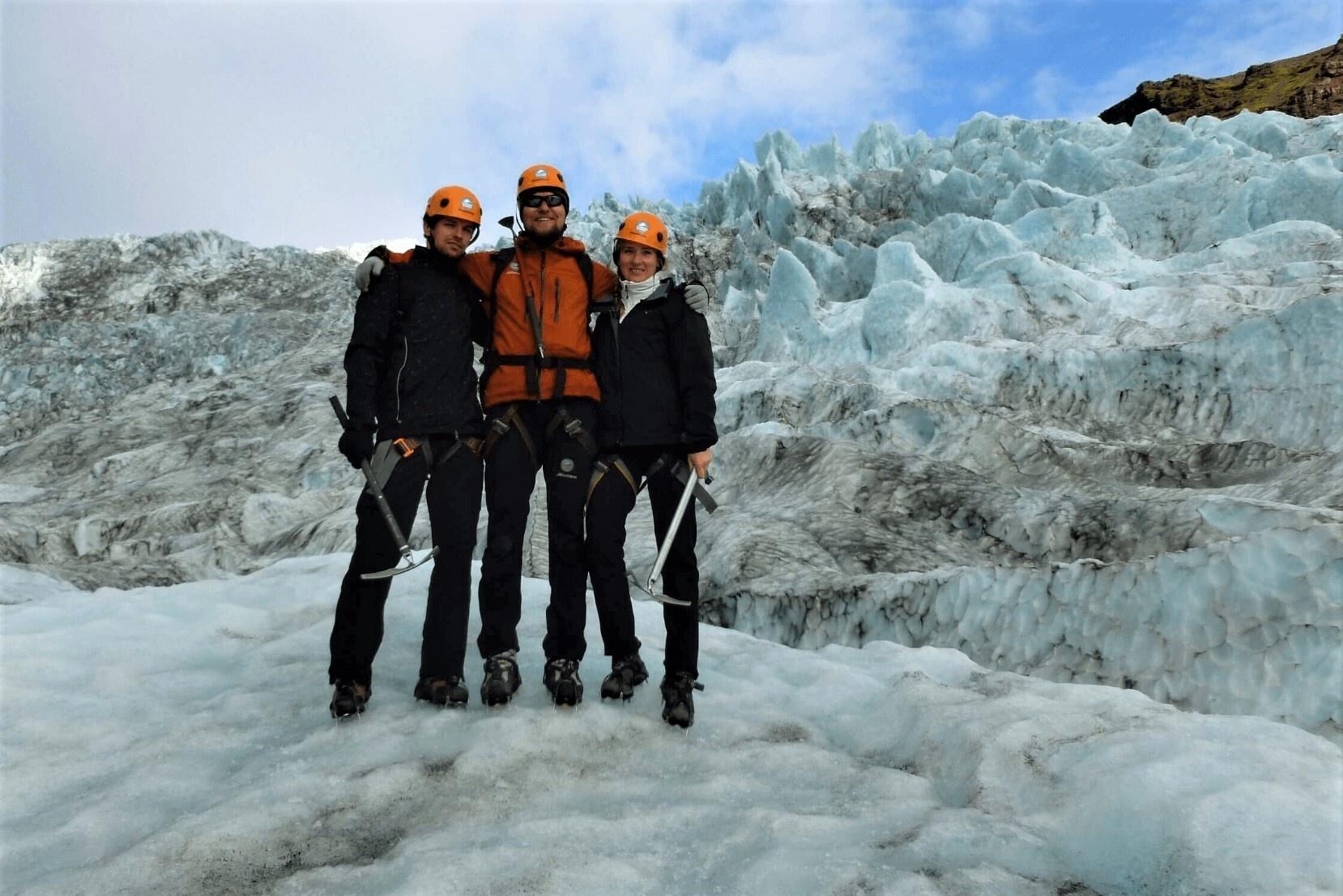 Excursión en el glaciar Vatnajökull con crampones