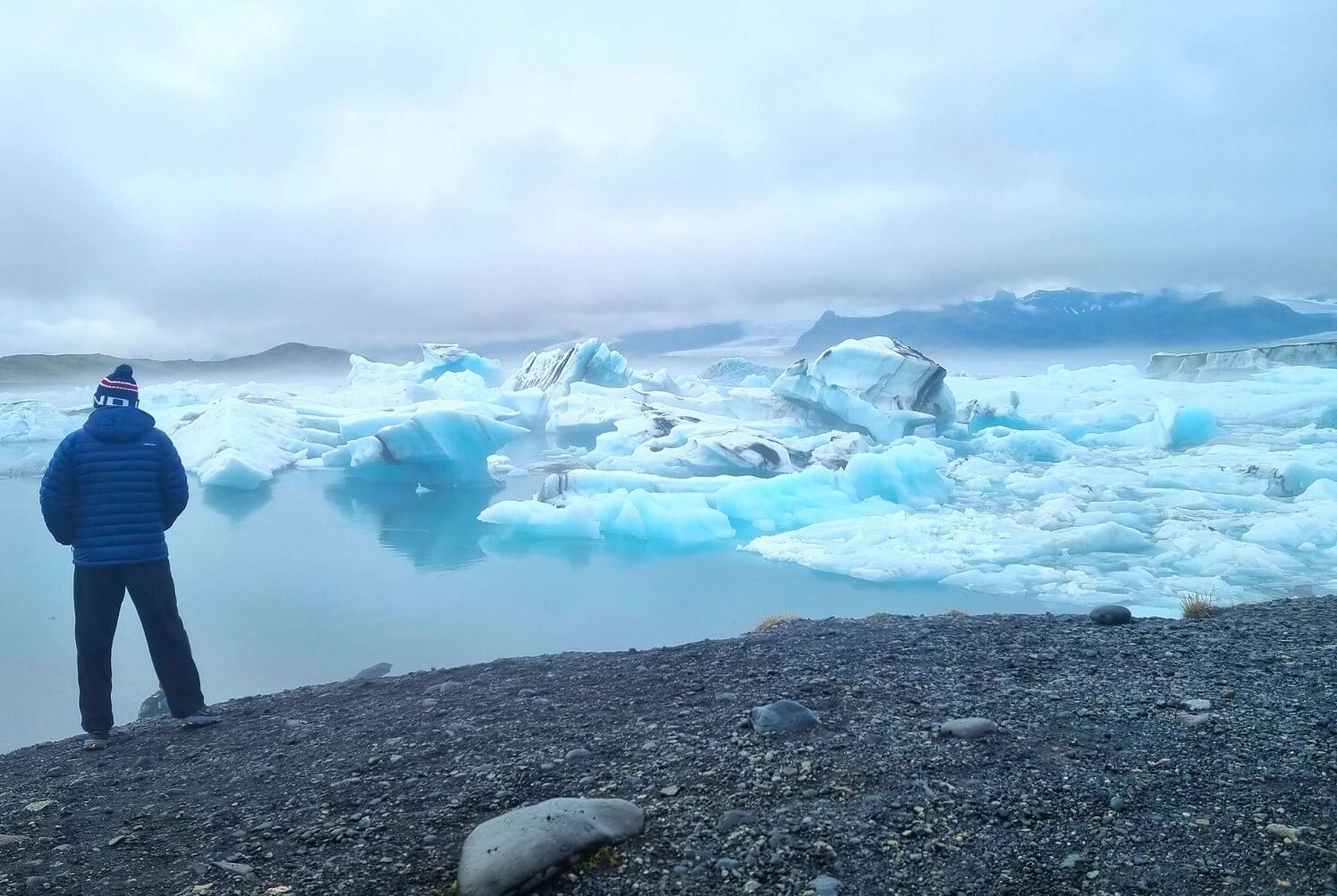 Jokulsarlon laguna con icebergs
