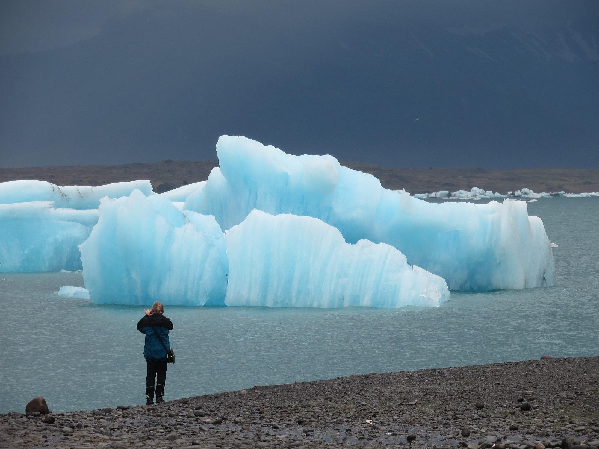 Laguna glaciar Jokulsarlon en sur de Islandia