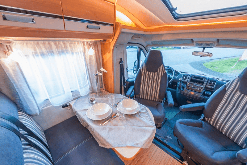 comedor-autocaravana-mc2 comedor de la autocaravana