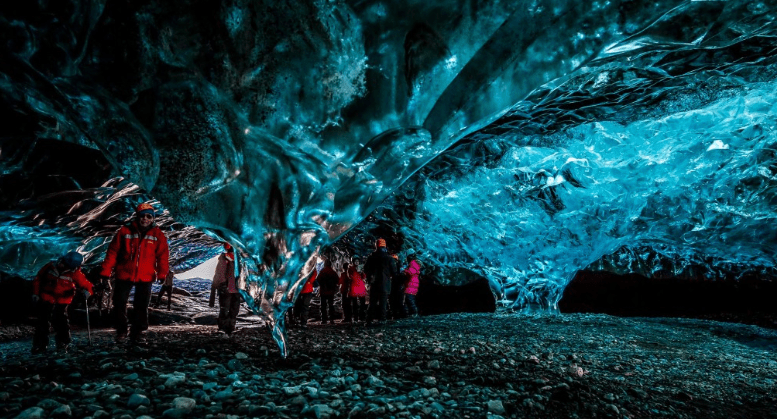 Cuevas de hielo en Islandia Cuevas de hielo en costa sur