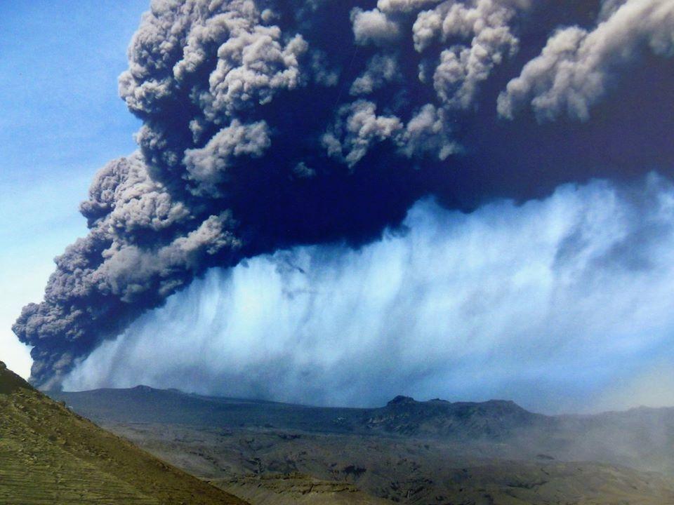 Erupción del volcán Eyjafjallajökull