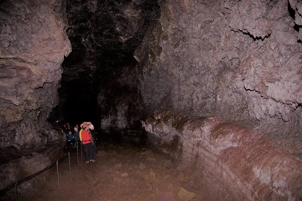 Excursión a cueva de lava Vatnshellir de 8.000 años