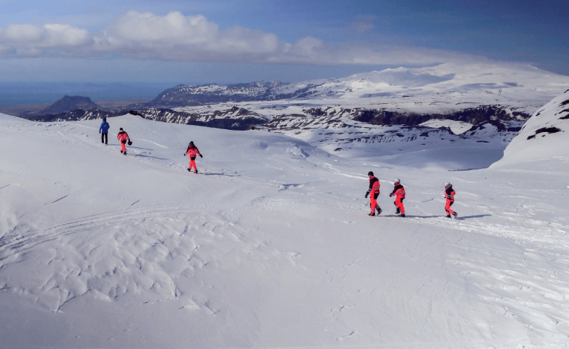 Excursión de motos de nieve en Islandia