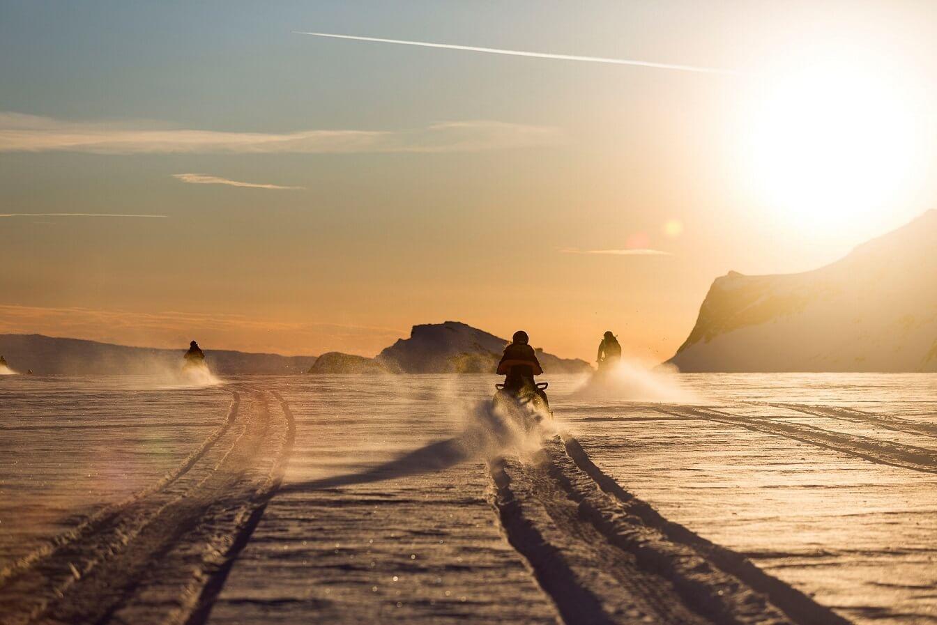 Excursión de motos de nieve en el glaciar Langjokull