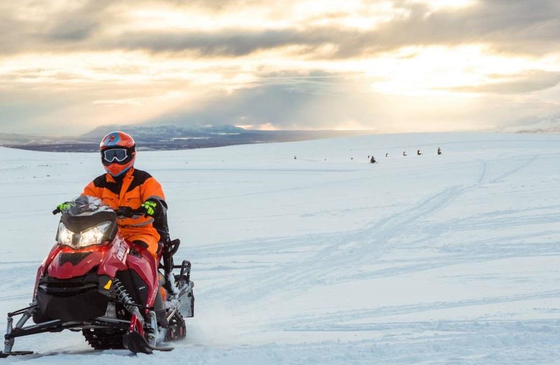 Excursion de motos de nieve