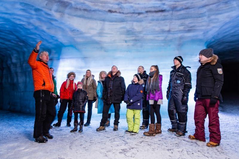 Excursión dentro del glaciar Langjokull