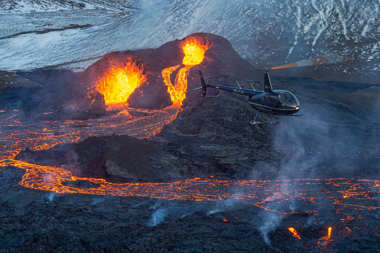 Excursión en helicóptero por el áera de la erupcición