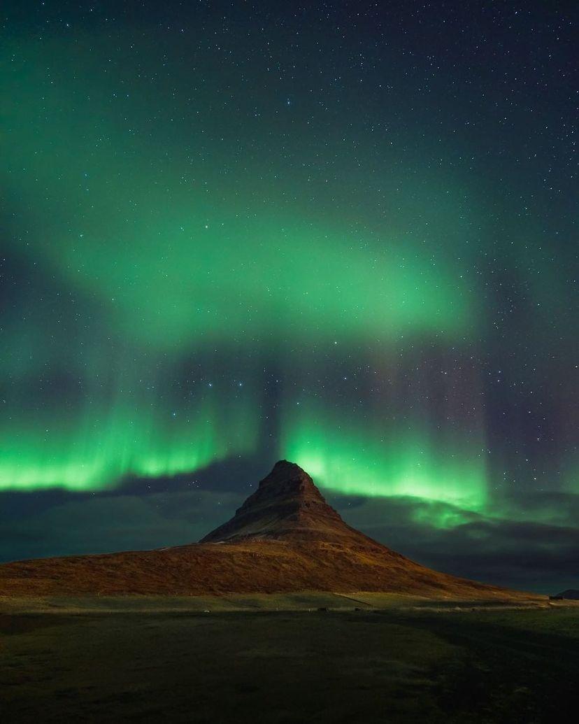 .📸 @jonathan.kappler Location: #kirkjufell #iceland #snaefellsnes CONGRATULATIONS and thank you for sharing and tagging YOUR ...
