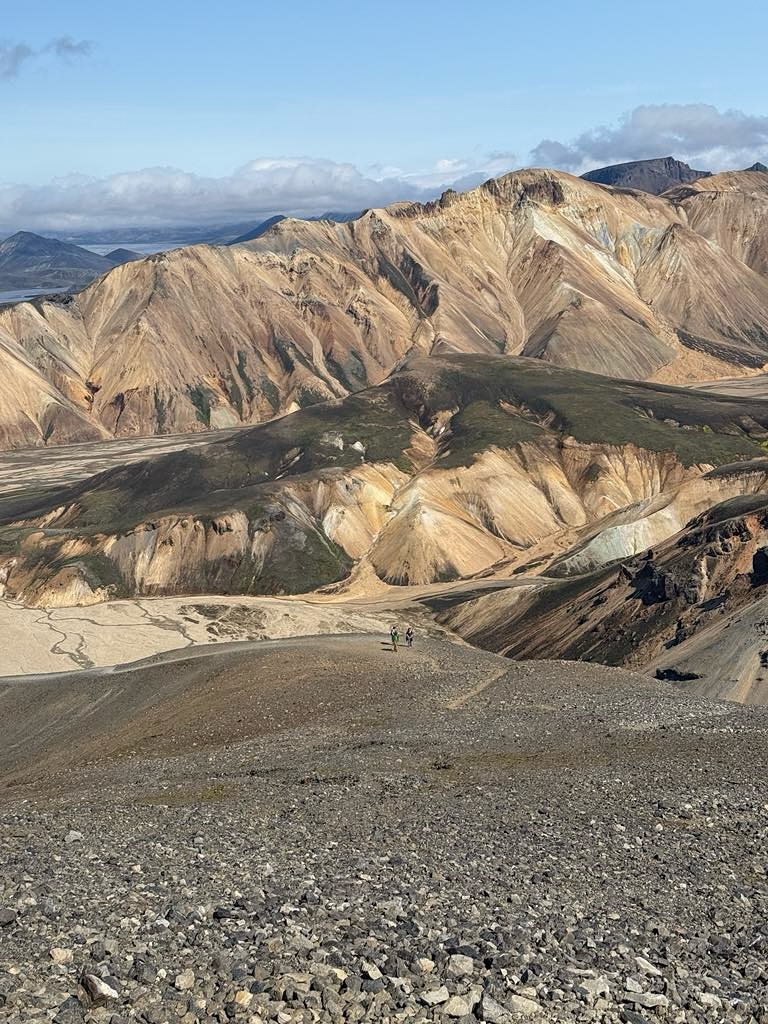 Landmannalaugar, where the earth shows off.From steaming hot springs to rainbow-colored rhyolite mountains.Big thanks to @mag...
