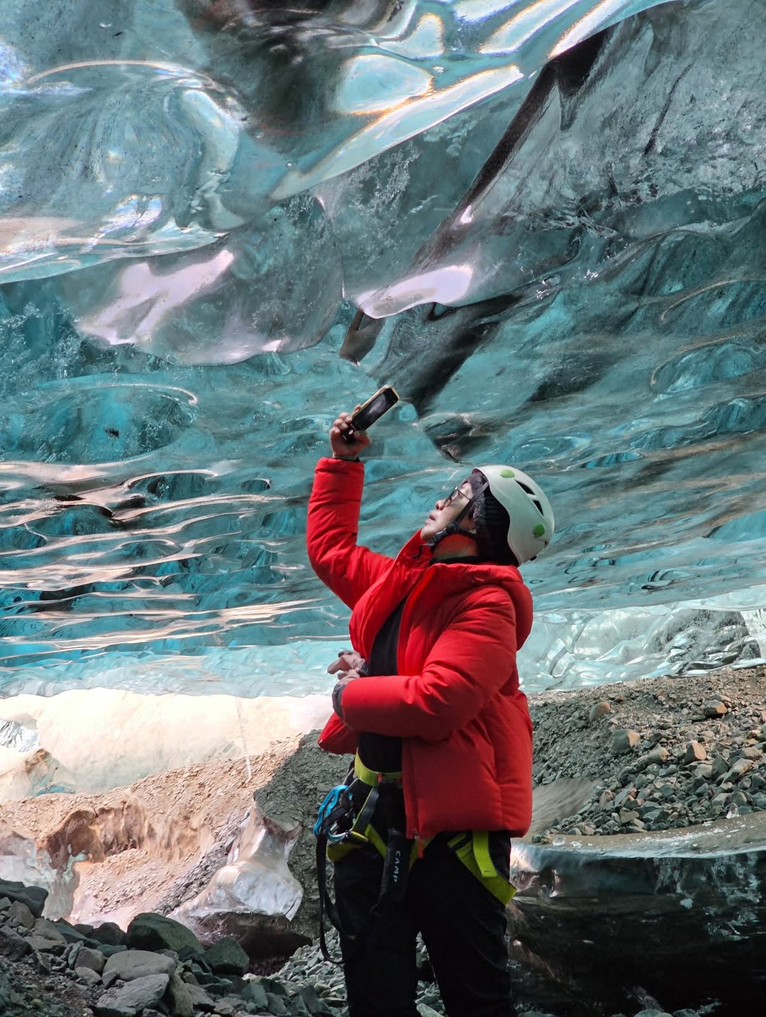 Thinking about booking your ice cave tour? ❄️✨👉🏼 Use code GAPROMO for discount!#glacieradventure #iceland icelanditinerary th...